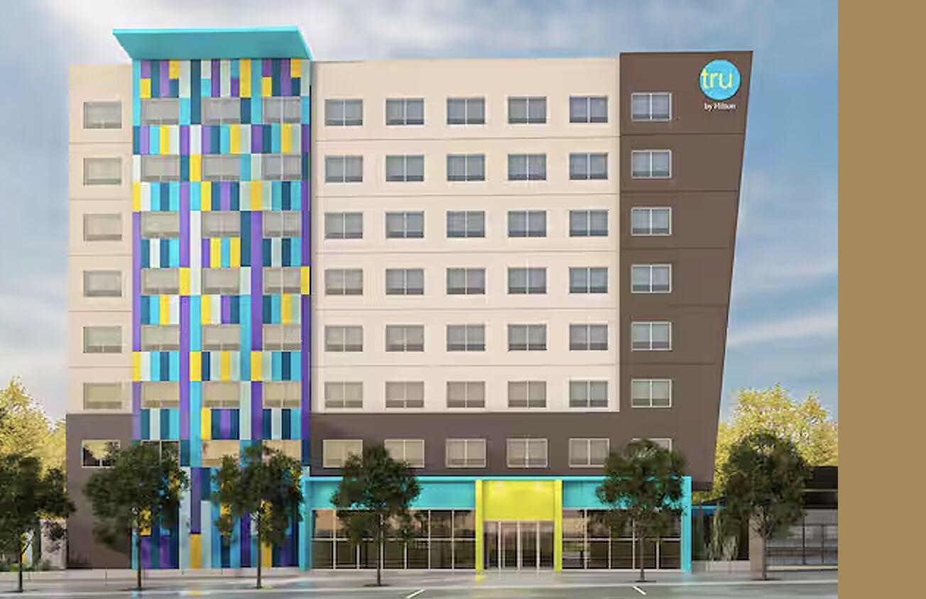 Tru by Hilton Hotel Exterior