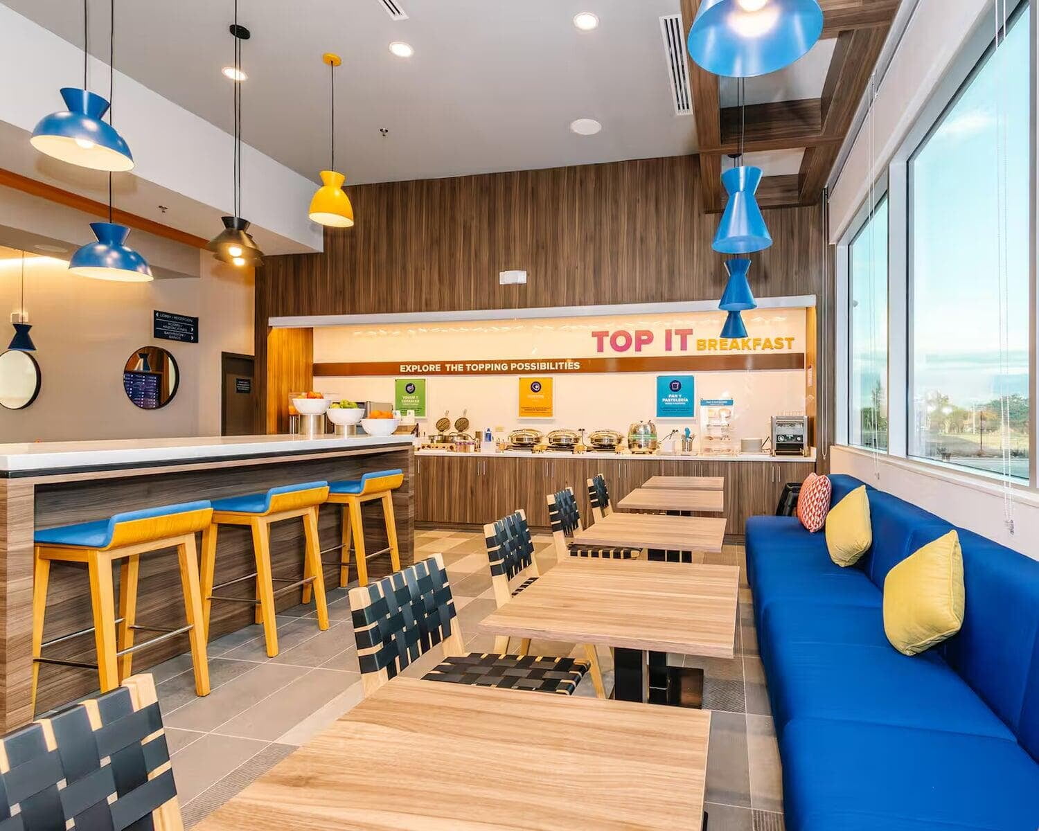 Tru By Hilton Hotel Lobby Interior